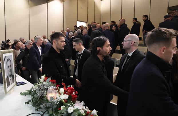 Split: Komemorcija za Juricu Gizdića, novinara i Hajdukovog kroničara