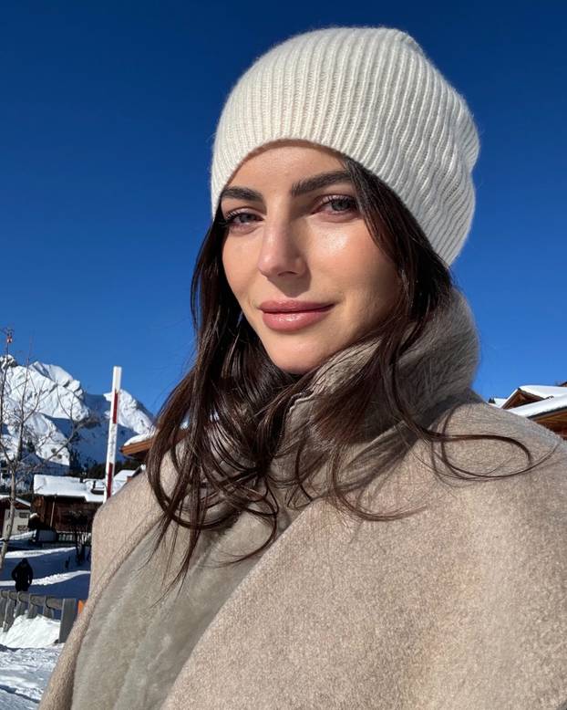 FOTO Ona ljubi F1 prvaka, a s drugim je vozačem dobila dijete