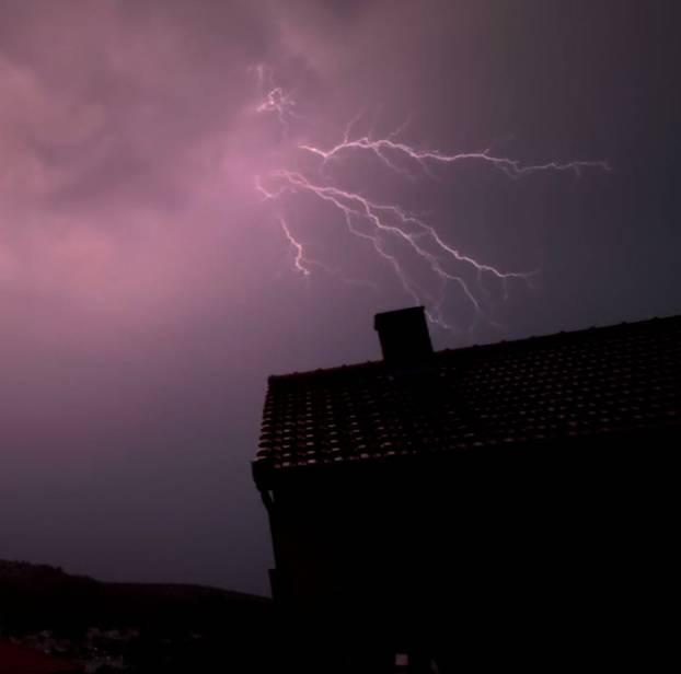 FOTO Ples munja iznad Splita