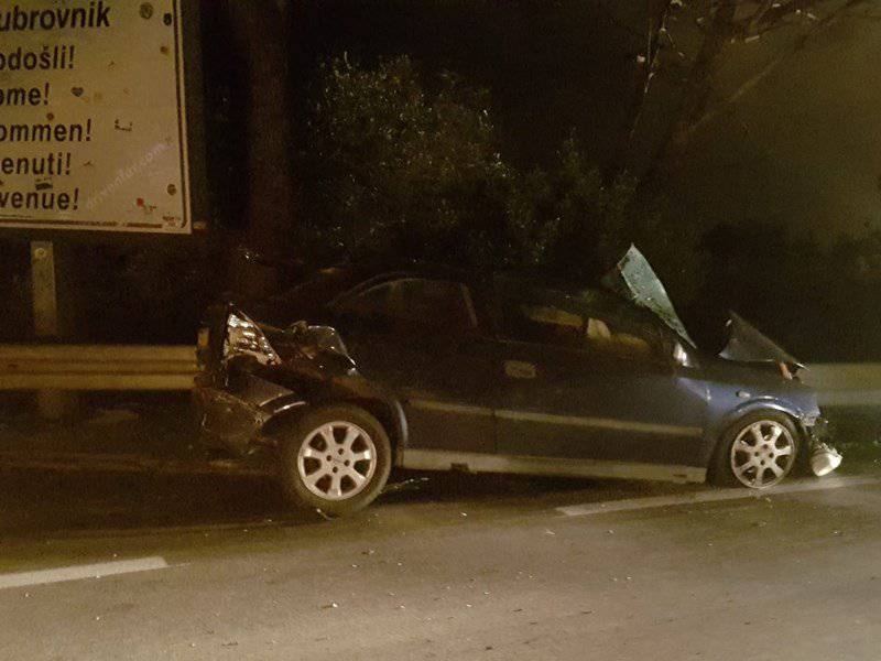 U sudaru automobila, cisterne i tegljača poginuo je muškarac