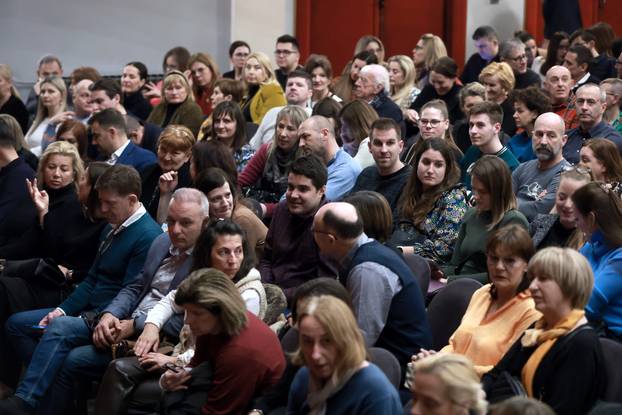 Zagreb: Predstava Lepa Brena Project u kazalištu Kerempuh