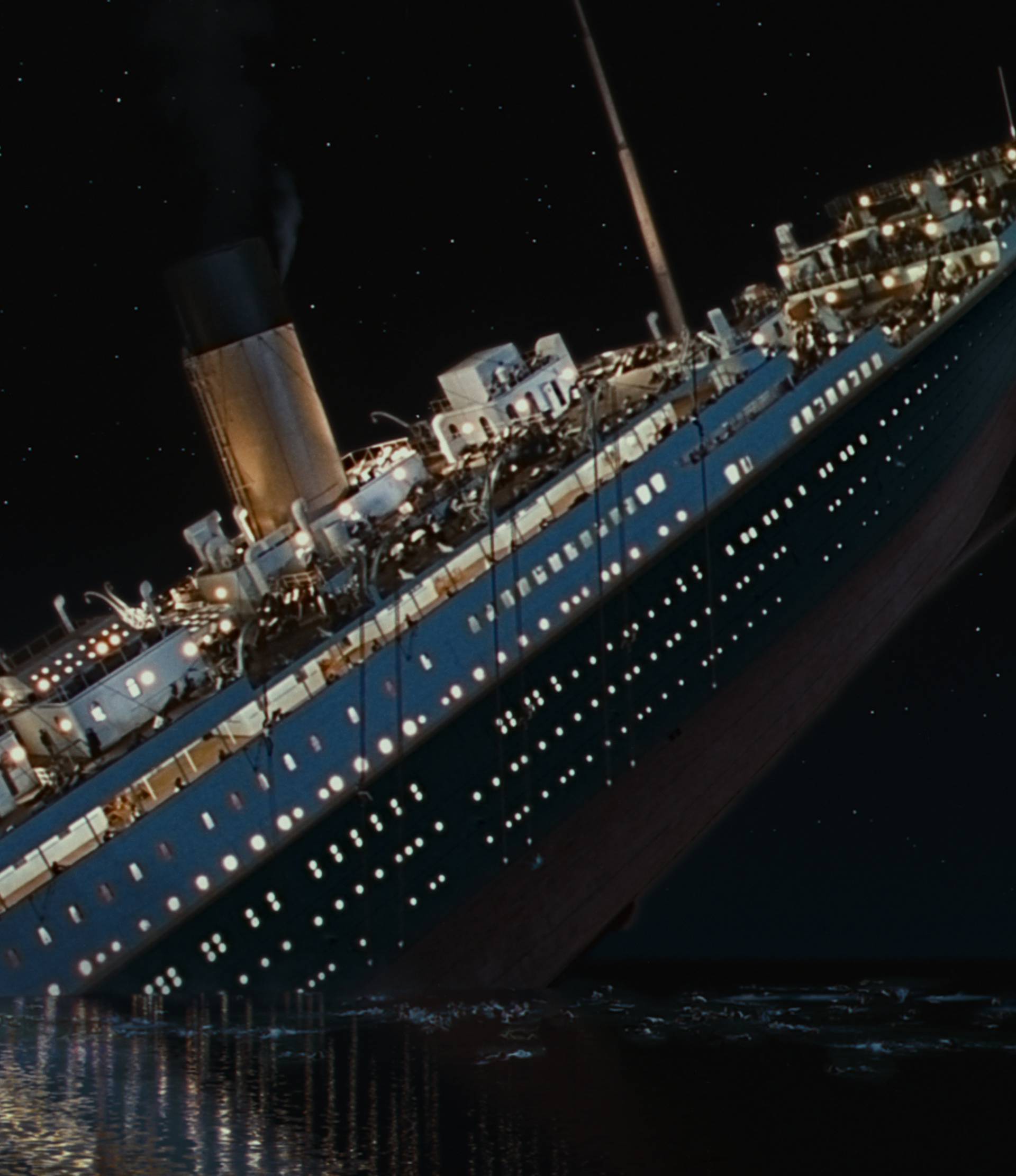 Nova teorija: Titanik ipak nije potonuo zbog udara u santu?