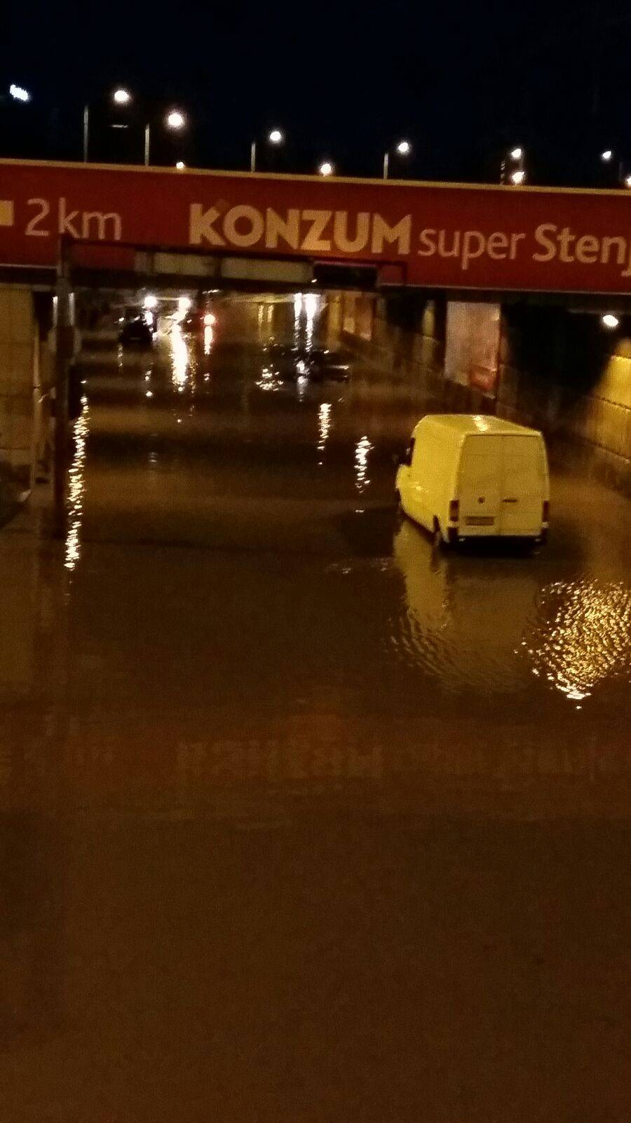 Ulice i podvožnjaci pod vodom: Zagreb pogodilo jako nevrijeme