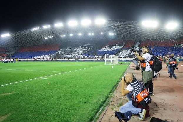 Atmosfera na Poljudu tijekom utakmice 1. kola Koferencijske lige između Hajduka i Ajaxa
