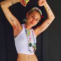 Miley poslala dirljivu poruku obožavateljici i rasplakala ju