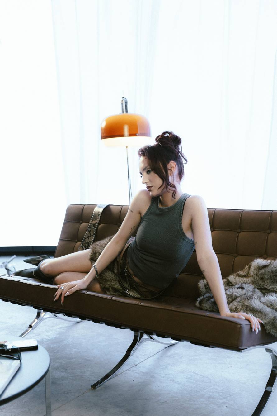 Miach objavila 'Fazu' uoči svog najvećeg koncerta. Za manje od 24 sata ušla u YouTube trending