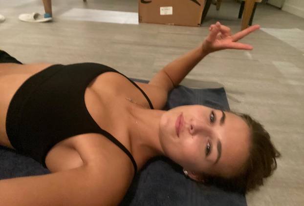 FOTO Teniska zvijezda uhodi poznatu Ruskinju! 'Stalno se javlja i zove me na spoj...'