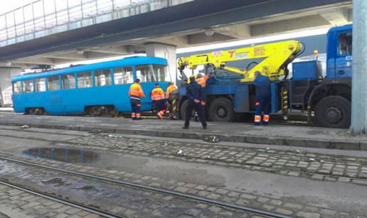 Tramvaj iskočio iz tračnica u Zapruđu, ozlijeđenih nije bilo