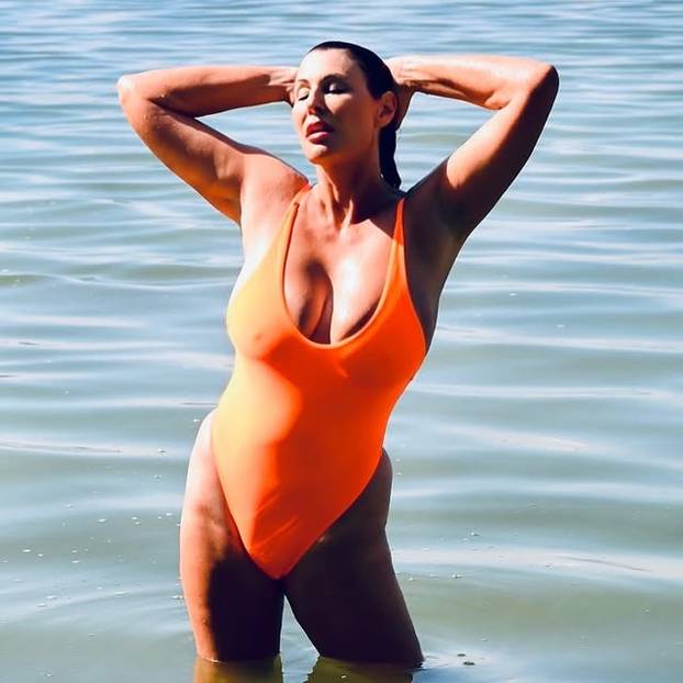 FOTO Bujna i iskusna: S 18 su mi govorili da sam debela, a s 58 godina sam 'bomba'