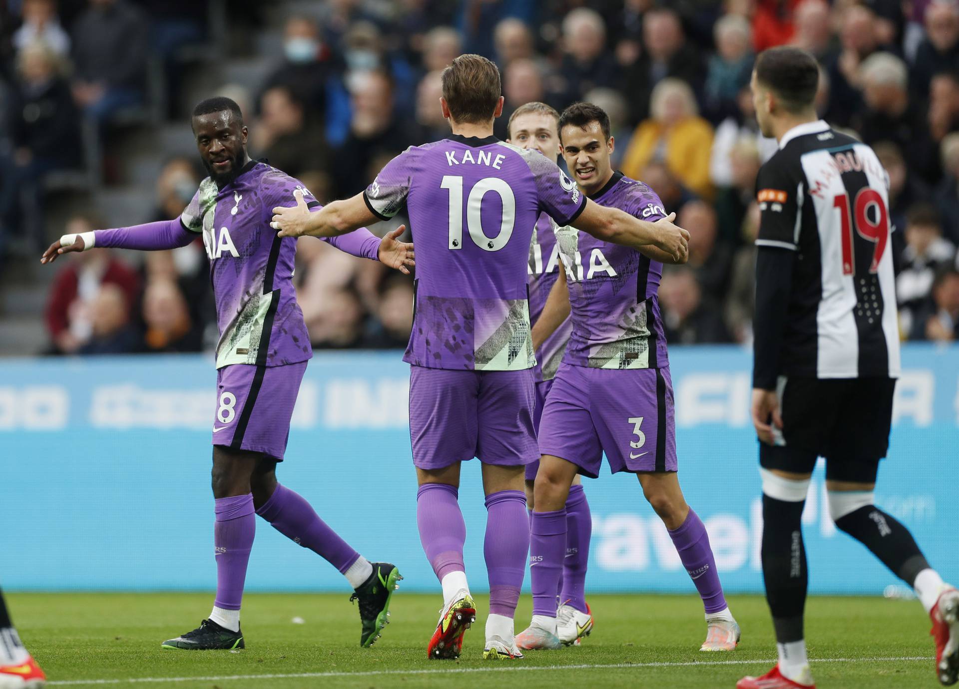 Premier League - Newcastle United v Tottenham Hotspur