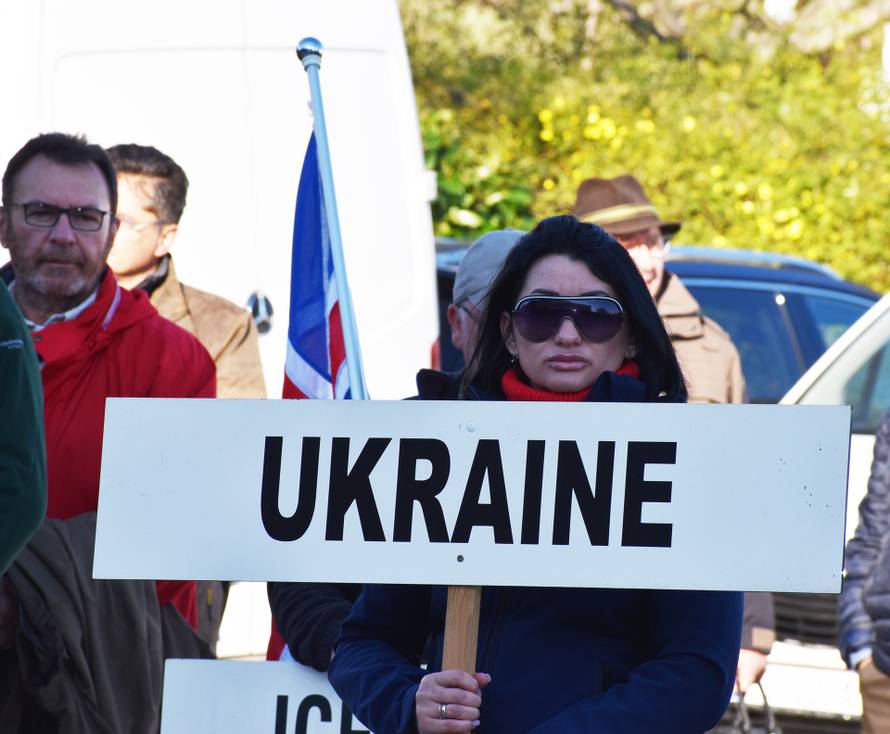 Ukrajinska himna orila se u Zadru zbog jednog - psa. Rančo je najbolji ptičar u Europi...