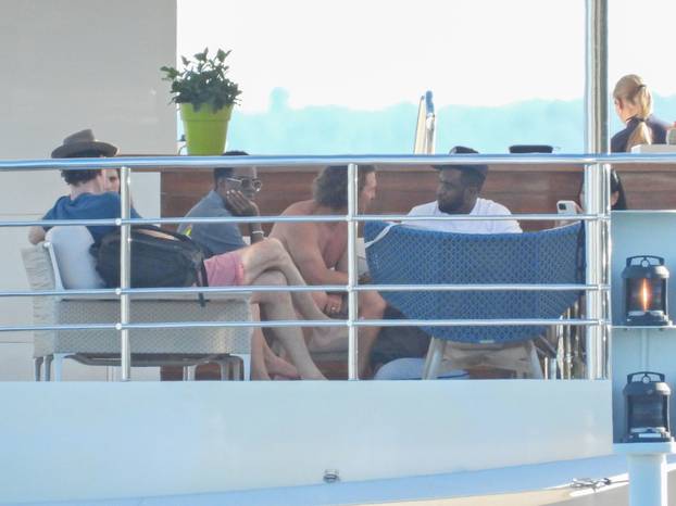 EKSKLUZIVNO: Američki raper Sean "Diddy" Combs u društvu Chris Rocka,  Woodyja Harrelsona i  Sache Barona Cohena