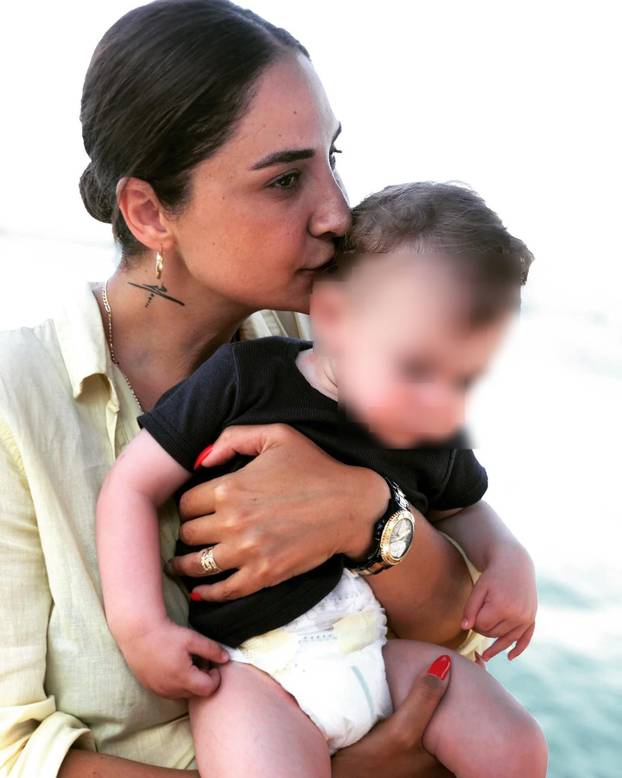 FOTO Trenerica u štiklama ruši barijere i ide u novu avanturu. Nazivaju je 'ženski Fatih Terim'