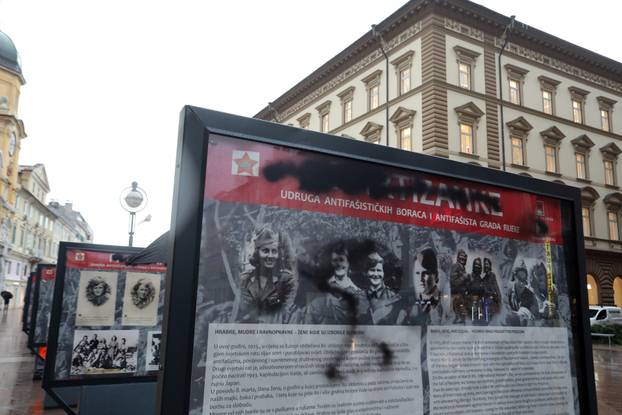 Rijeka: Vandali uništili izložbu "Partizanke" na Korzu