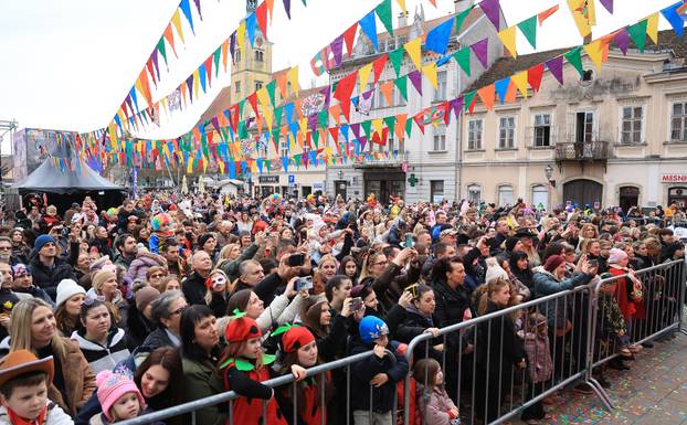 Samobor: Dječja povorka u sklopu 200. obljetnice Samoborskog fašnika