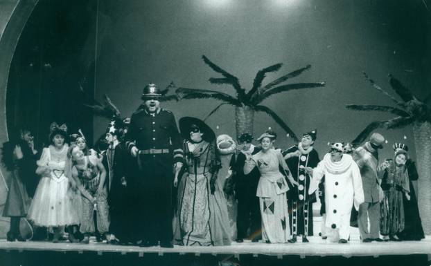 FOTO 'Mala Floramye' slavi 99. rođendan! Pogledajte kako se postava mijenjala kroz godine