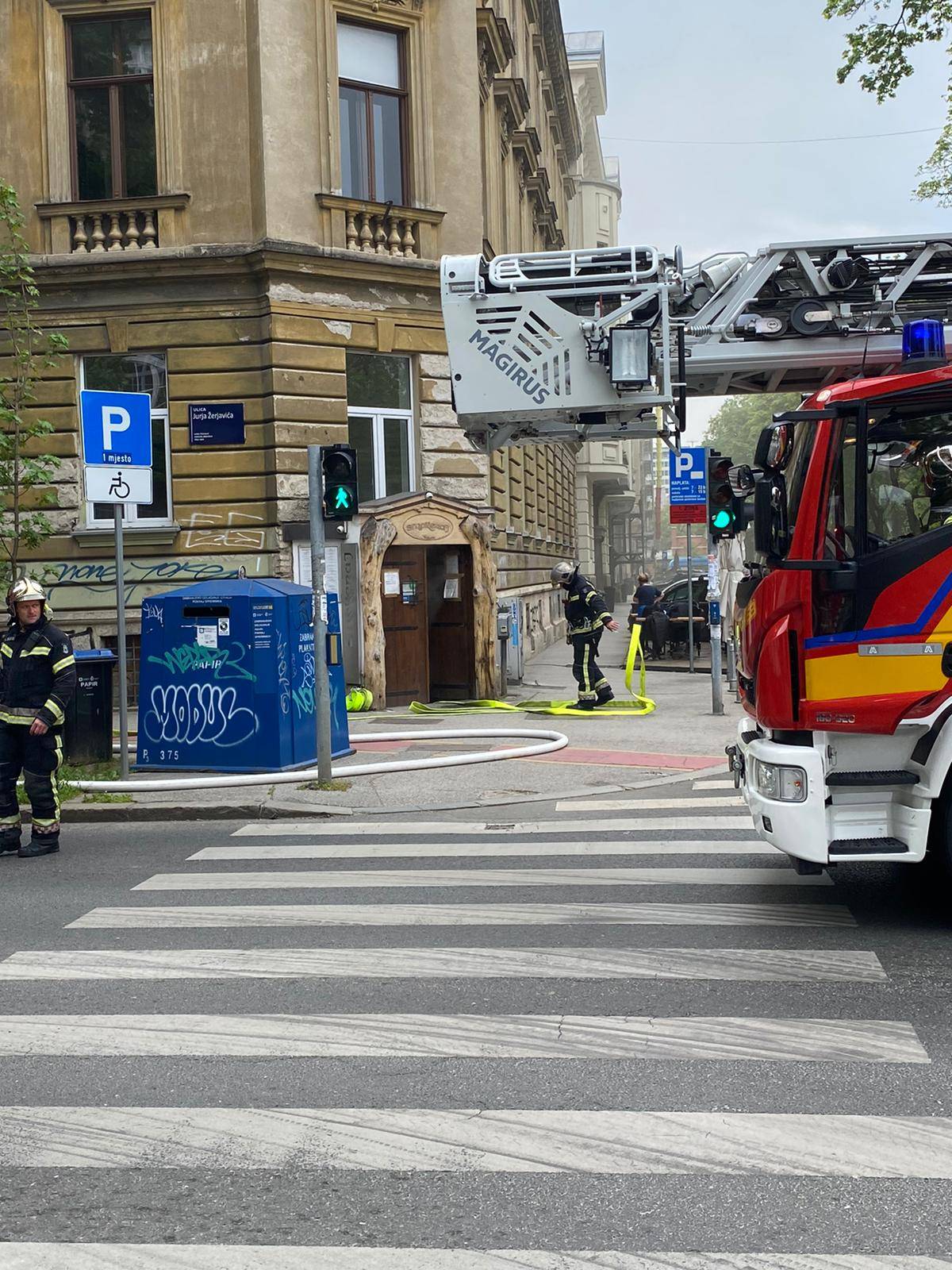 VIDEO Zapalila se ventilacija u restoranu u centru Zagreba