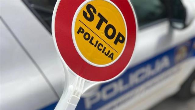 Potjera u Splitu: Policajci trčali za provalnikom, on ih kasnije napao čekičem i krampom...