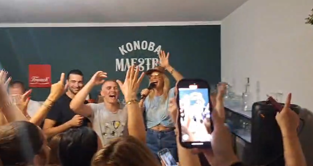 FOTO Vruće ljeto Maje Šuput: Objavila da se razvela, uživa sa Savršenim, pokazuje figuru