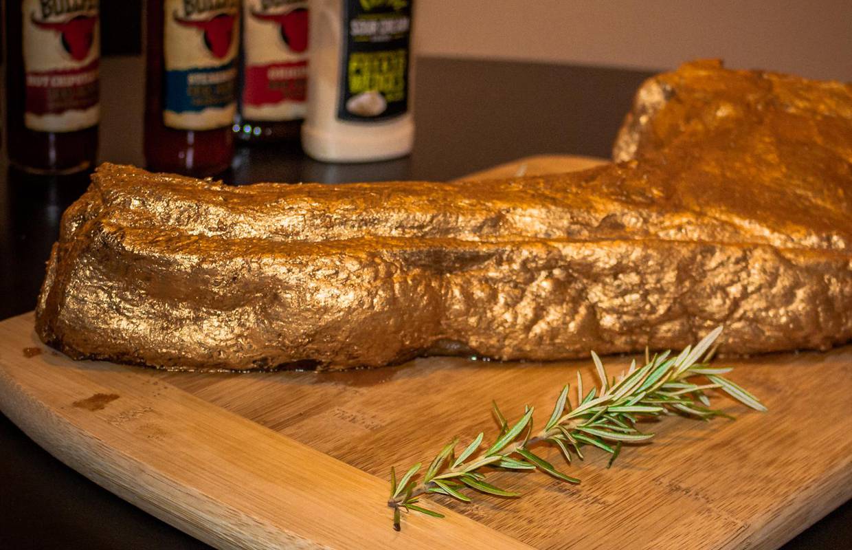Restoran u Trogiru u ponudi ima i zlatne bifteke: 'Vrhunsko meso isprepleteno je s listićima zlata'