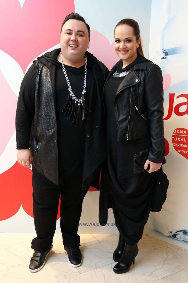 FOTO Skinuli smo Miši brkove, pogledajte kako izgleda! A tek Gvardiol, Džinović, Chuck Norris