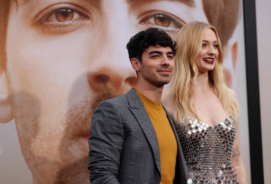 Joe Jonas: Sophie želi biti u svakom spotu Jonas Brothersa