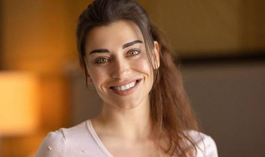 FOTO Njezini fanovi uvjereni su da su da ima najljepše grudi na svijetu - što vi mislite?