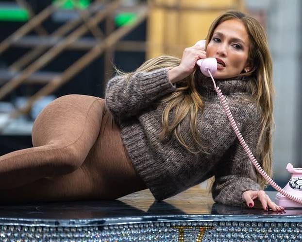 FOTO  Disciplina, snaga i ples - tajna top izgleda Jennifer Lopez