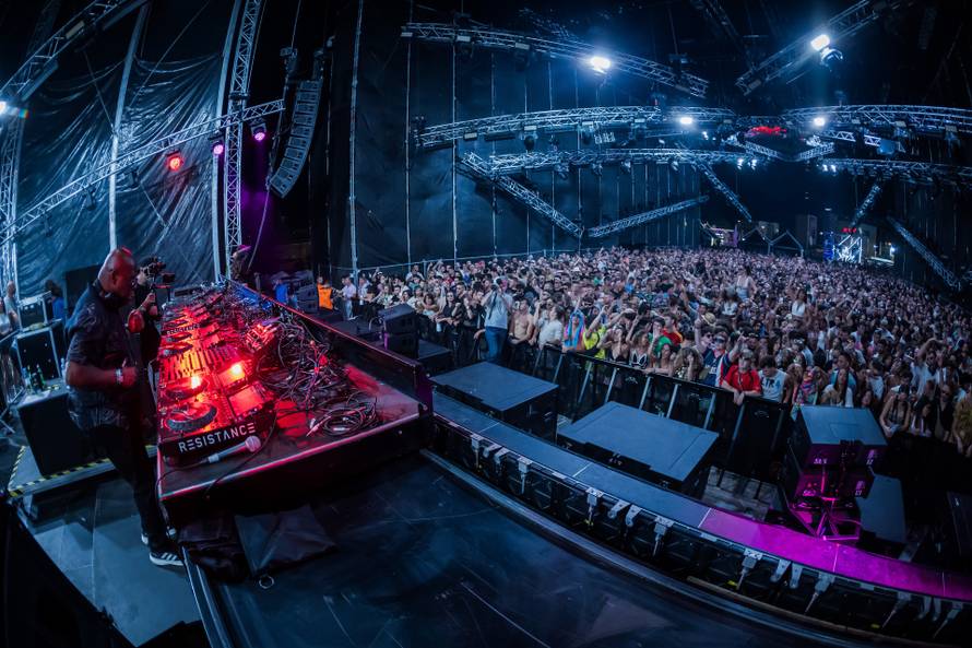 Split -  DJ-a Carl Cox