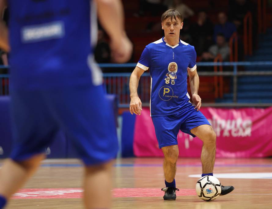 Dva kapetana: Revijalna utakmica u čast otišlih velikana nogometa i hakla, Zlatka Kranjčara i Duška Popovskog