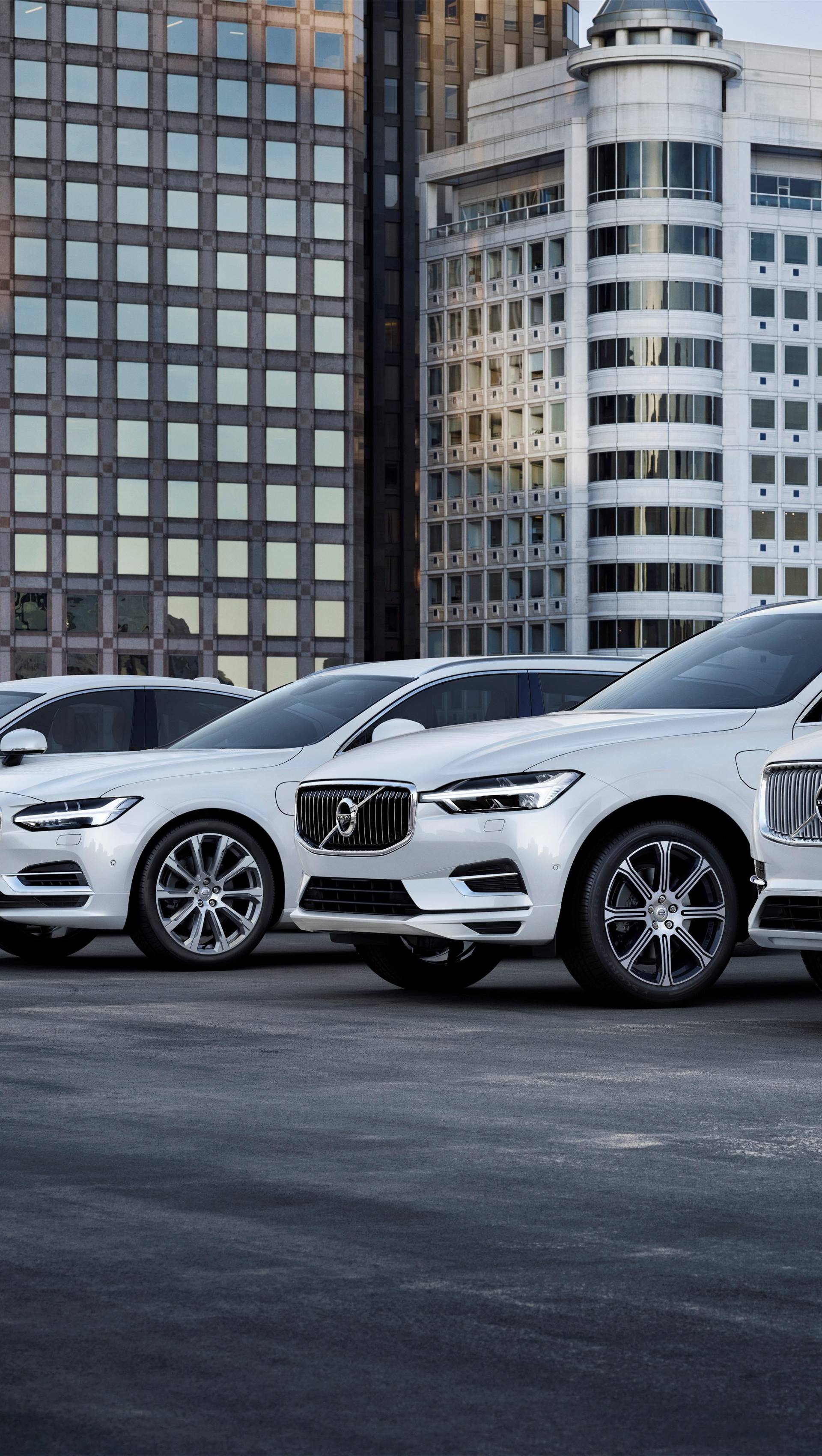 Volvo prelazi na struju: Svaki novi auto imat će elektromotor