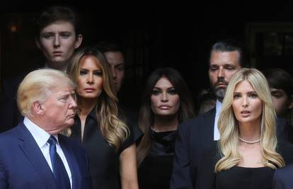Ivana Trump pokopana je u zlatnom lijesu na imanju svog prvog supruga Donalda Trumpa