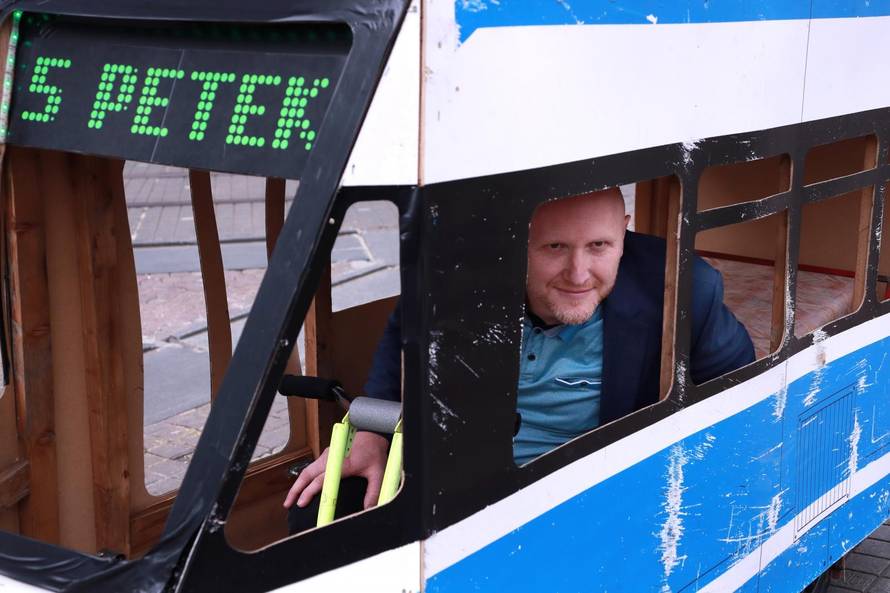 'Kako saniraju Zagreb? Skinuli su dimnjak koji je bio valjan...'