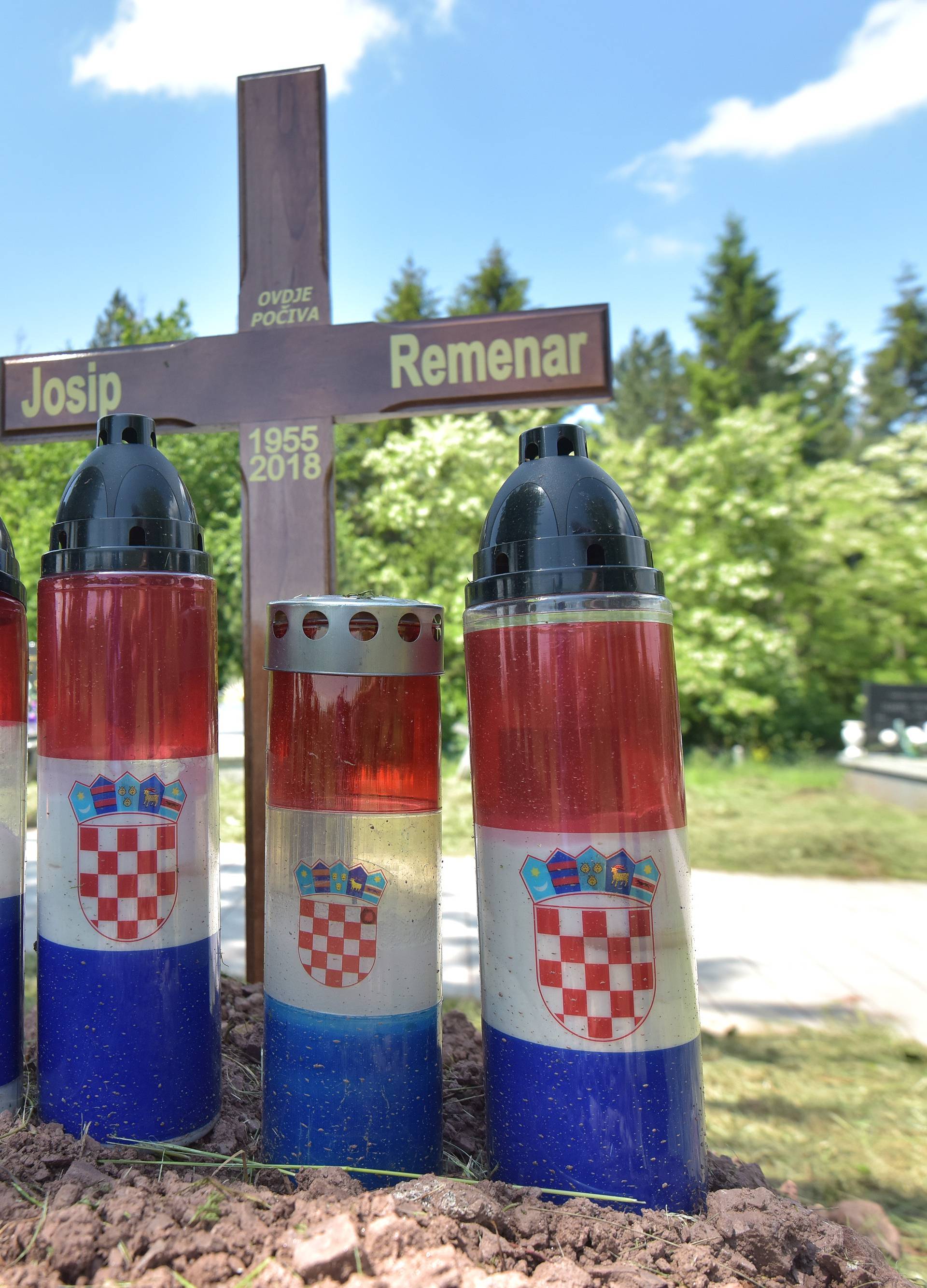 Sramota: Ovako su u Udbini pokopali hrvatskog branitelja