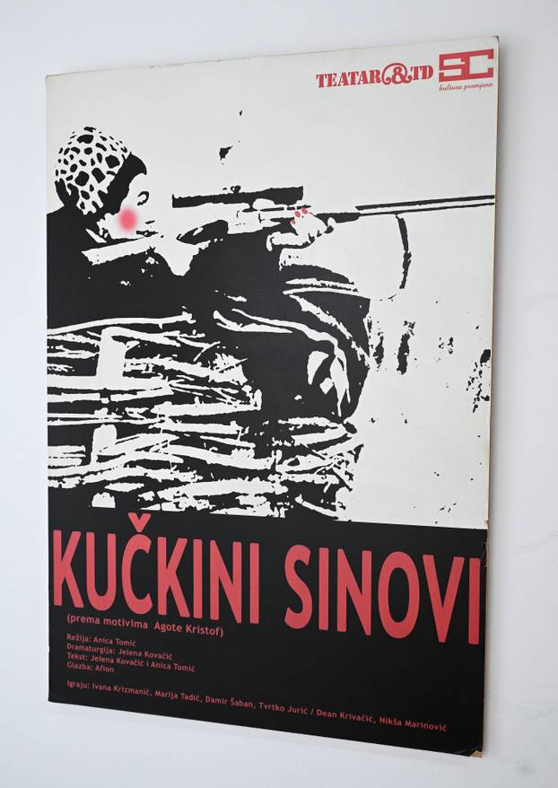 Zagreb: U Srpskom  kulturnom centru, fondacija Jovanka Broz održava izložbu haljina i torbi