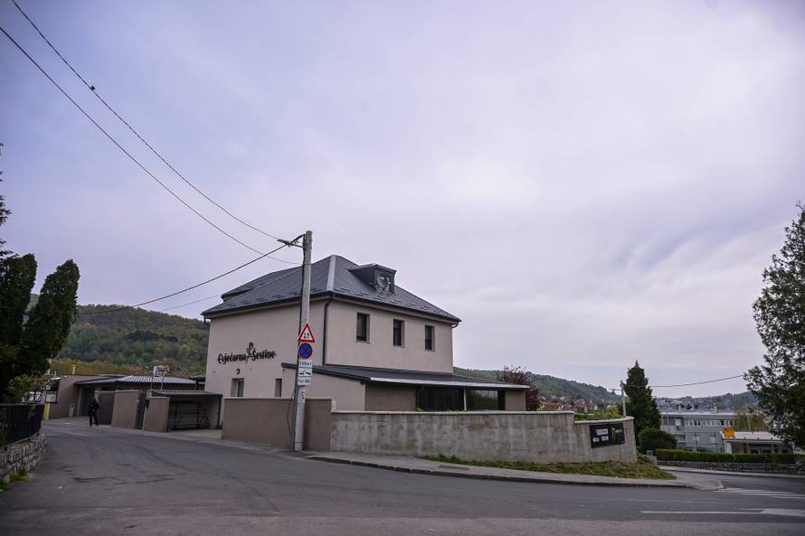 Zagreb: U stanu na Šestinskom trgu ubijen muškarac