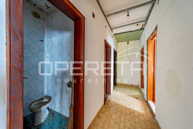 FOTO Na Mljetu se prodaje kuća uz more koja treba renovaciju: Cijena će vas šokirati!