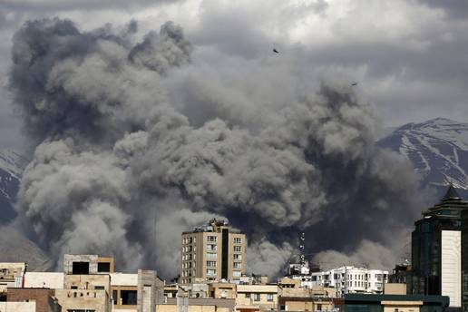 Ogromna eksplozija u Teheranu! &Scaron;ire se prve snimke. Iran prijeti povijesnom odmazdom...