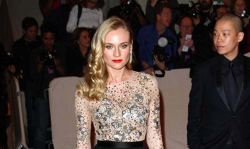 Kosa Diane Kruger: Ocijenite uvijek nove i inovativne frizure