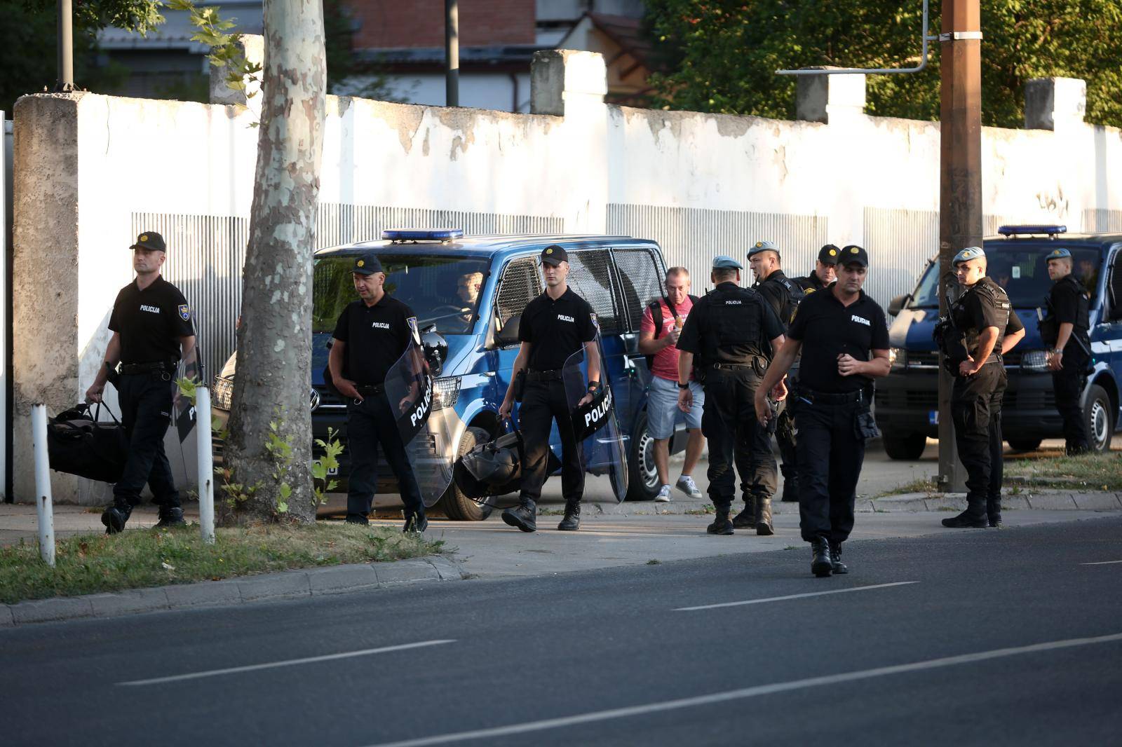 Sarajevo: Velik broj policajaca osigurava Povorku ponosa koja počinje danas u podne