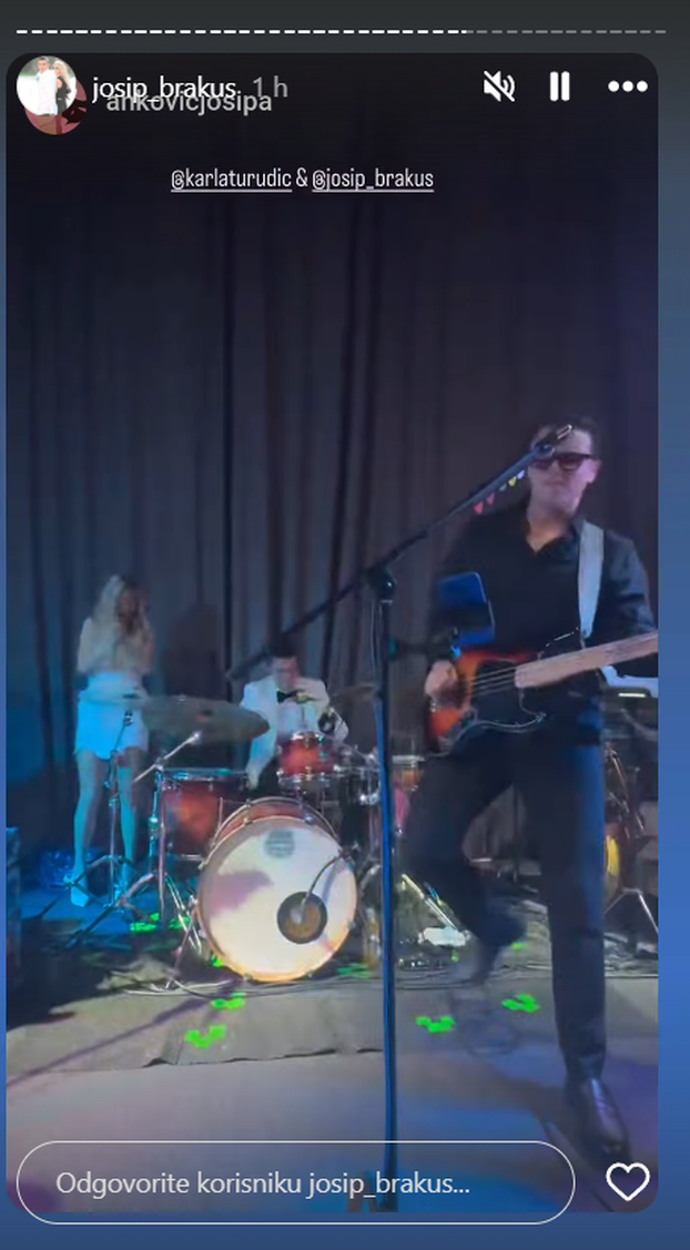 Kakav spektakl! Zvijezda serije 'San snova' i supruga 'zapalili' binu, a Hajduk bio šlag na torti