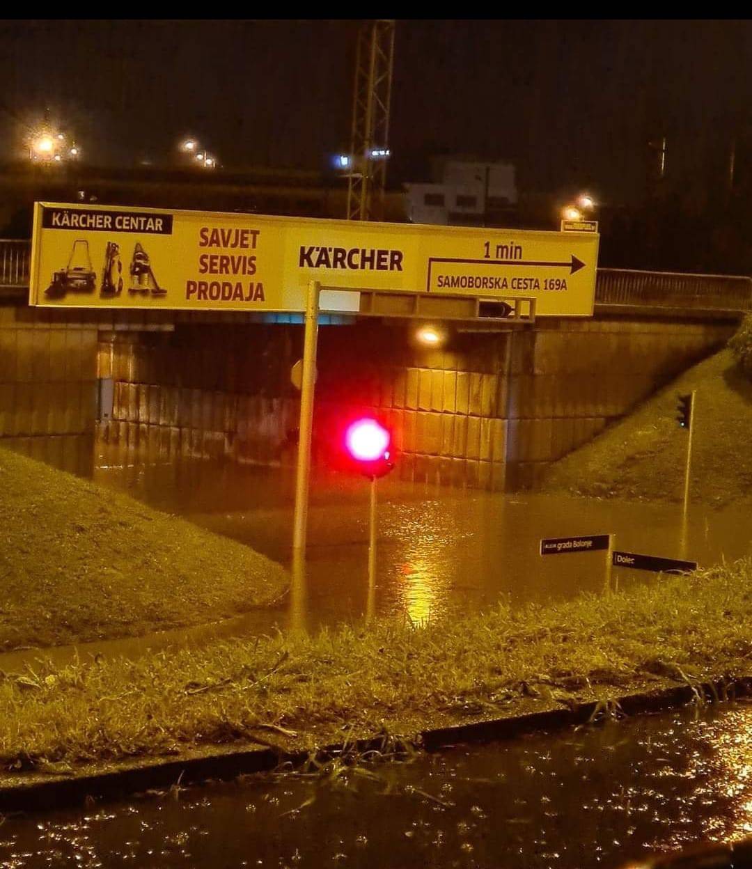 Škorpikova poplavila, dio grada bez struje, vatrogasci izašli na 10-ak intervencija zbog oluje...