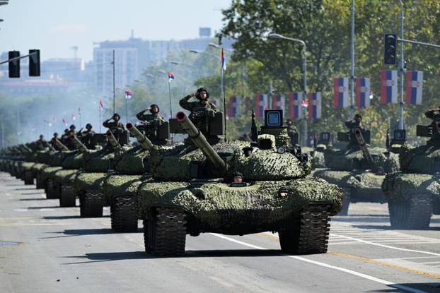 Generalna proba vojne parade "Snaga jedinstva" u Novom Beogradu