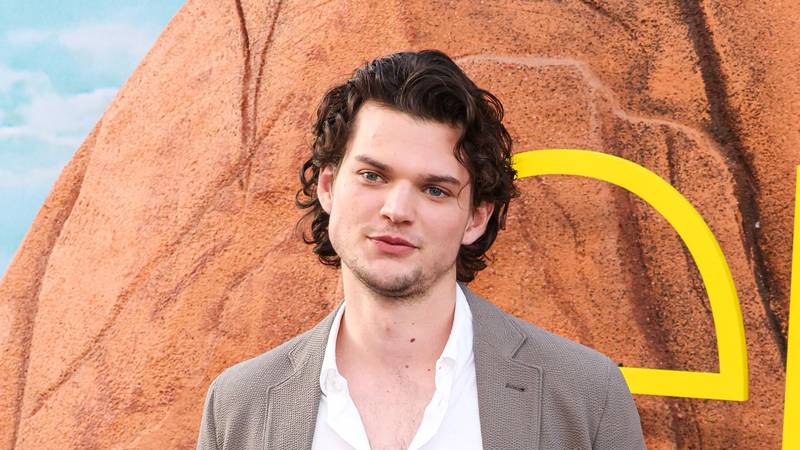 Možete li prepoznati čiji je ovo sin? Gledamo ga uz Sydney u Euforiji, a roditelji su mu slavni