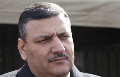 Sirijski premijer dao ostavku i s obitelji je pobjegao u Jordan 