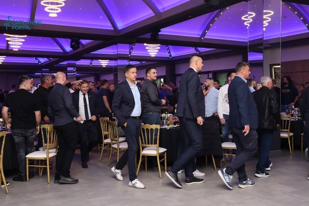 FOTO Dinamo održao Plavu noć u Hercegovini, Bobanu ovacije: 'Ne trebam vam ja da ga volite'