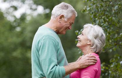 Vođenje ljubavi u starijoj dobi važno je kao i u mladim danima