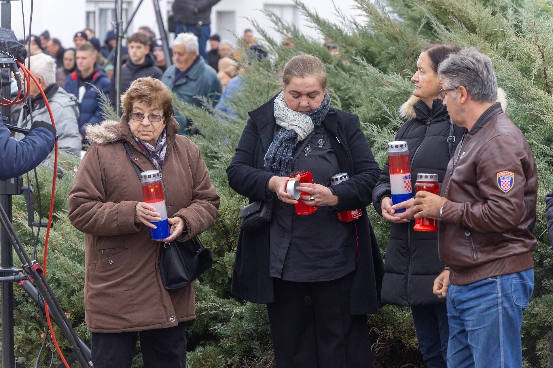 Vukovar: Odana počast žrtvama logora Velepromet