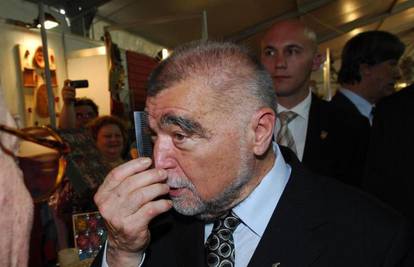 Mesić: 'Čuo sam da političari koriste usluge prostitutki...'