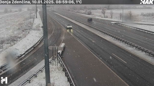 FOTO Snijeg pada diljem zemlje, evo kakvo je stanje na cestama